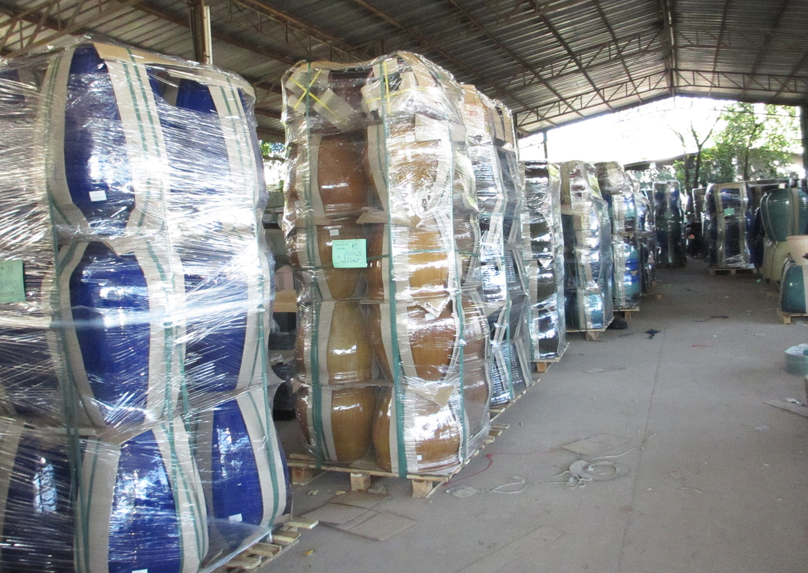 Thaiviet Pottery